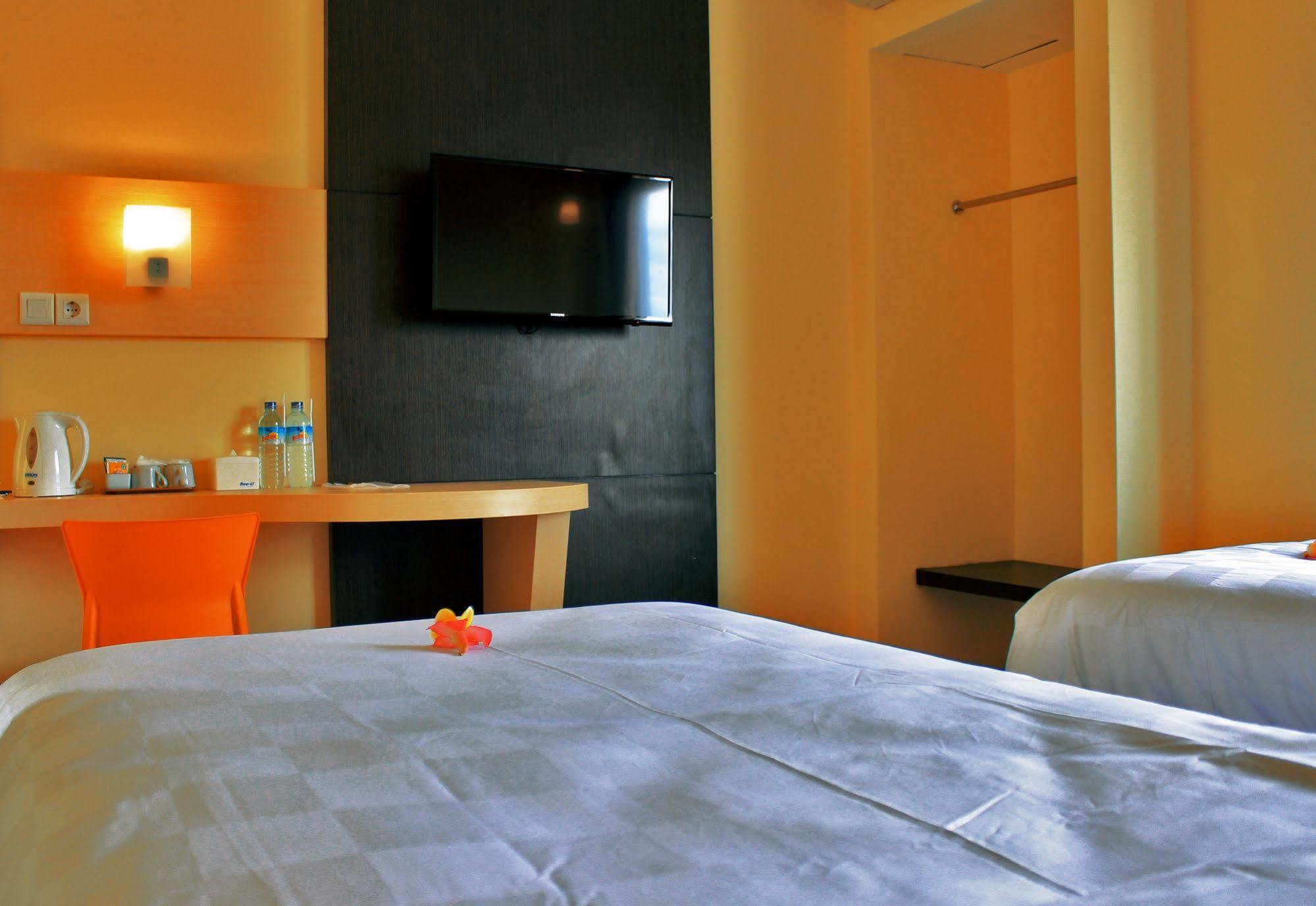M Hotel Mataram Exterior foto