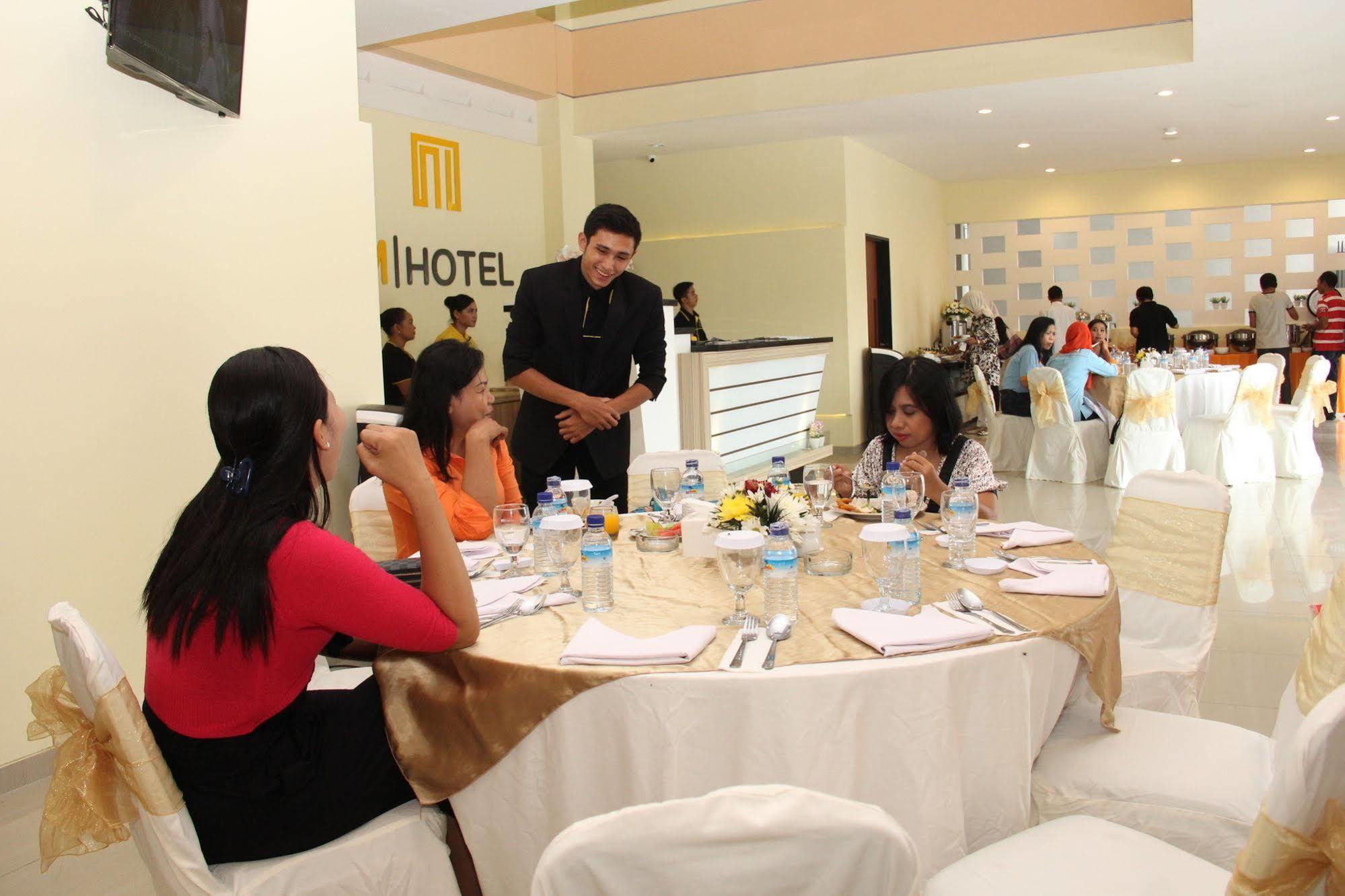 M Hotel Mataram Exterior foto