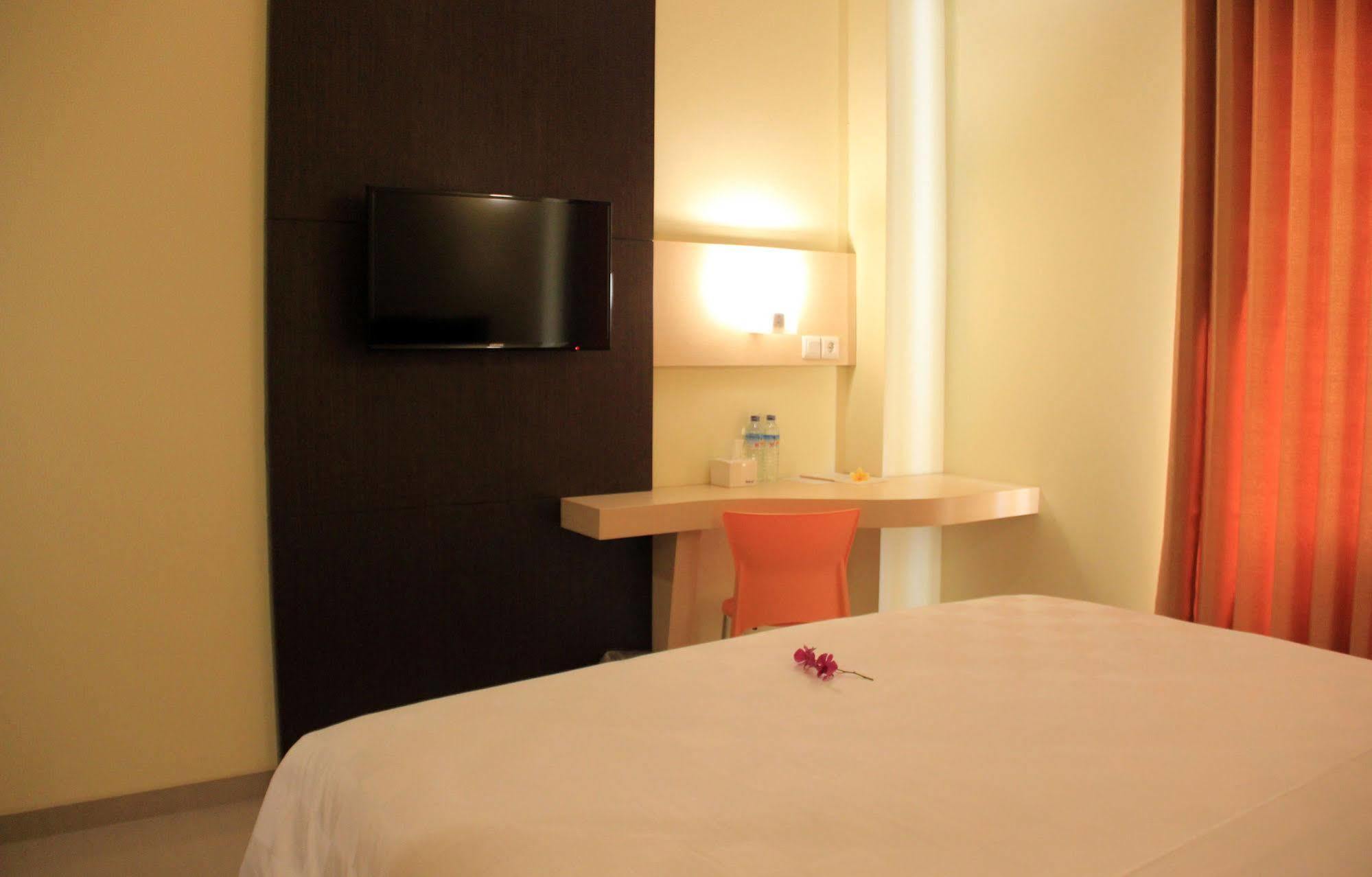 M Hotel Mataram Exterior foto